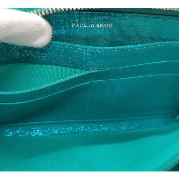 CHANEL METALLIC CALF SKIN BLUE WALLET EUC - Picture 7 of 9